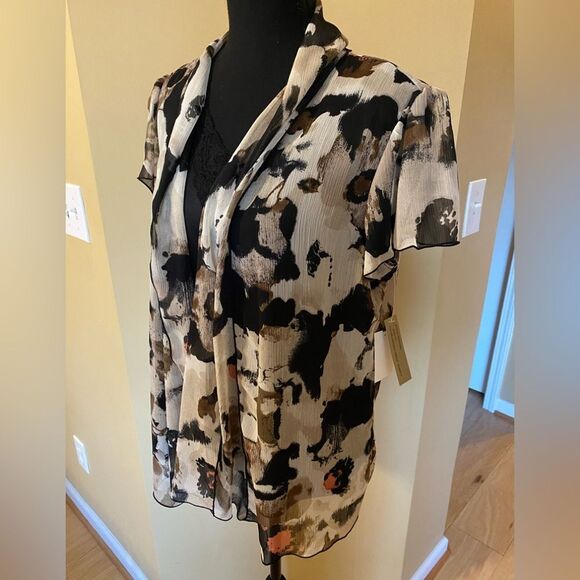 Signature by Larry Levine size PL (petite Large) blouse with built in camisole - Picture 4 of 12